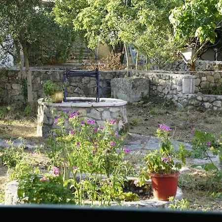 Holiday home Traditional House